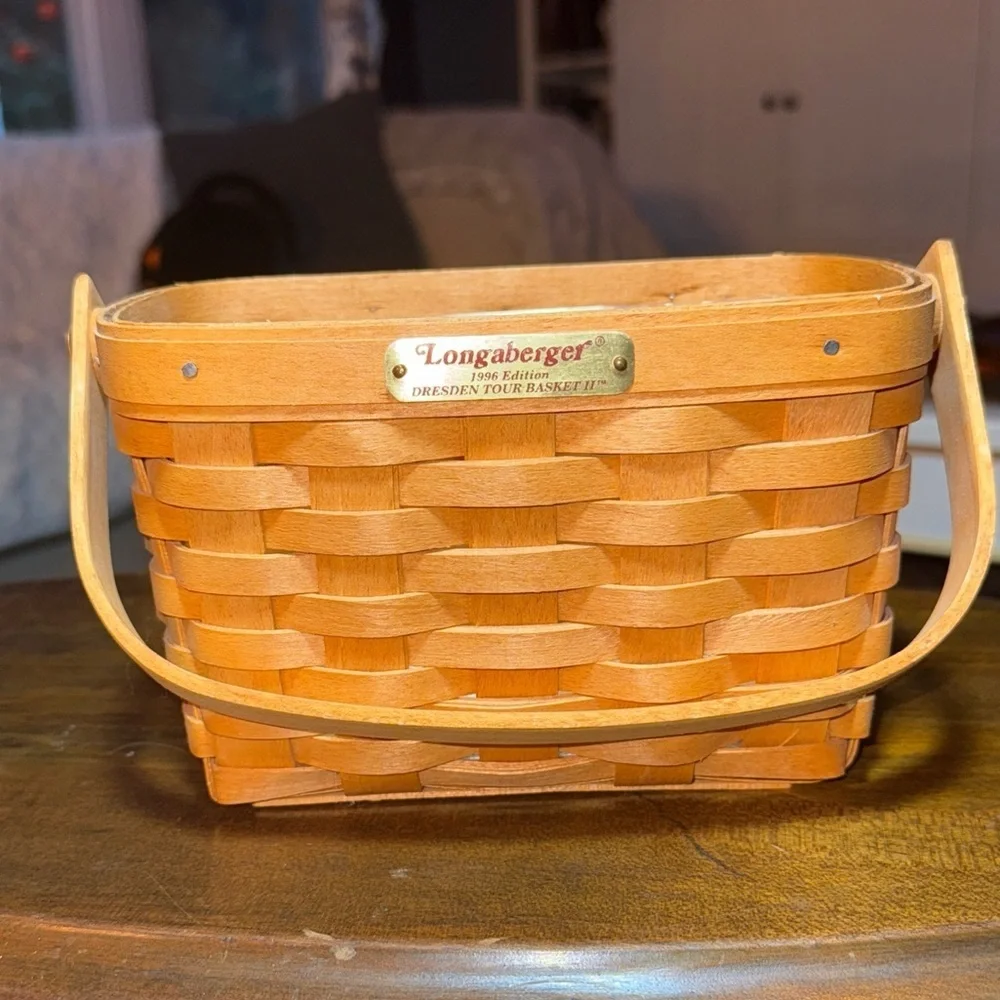 1996 Longaberger Dresden Tour Basket II *Signed by Jerry* Has Liner Cottagecore